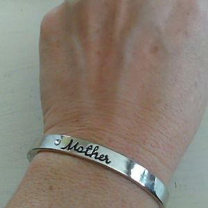 Mother bracelet with crystal detail